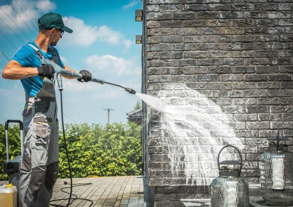brick-wall-pressure-washing